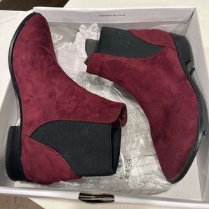 ALDO FAUX SUEDE CHELSEA BOOTS SIZE 7.5